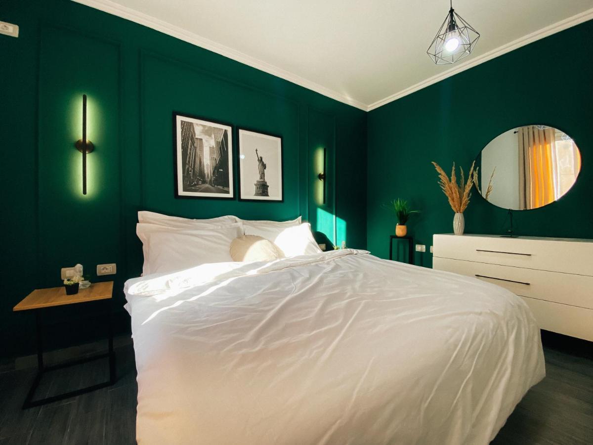 Blloku Area Modern App - The Nest Apartment Tirana Exterior photo