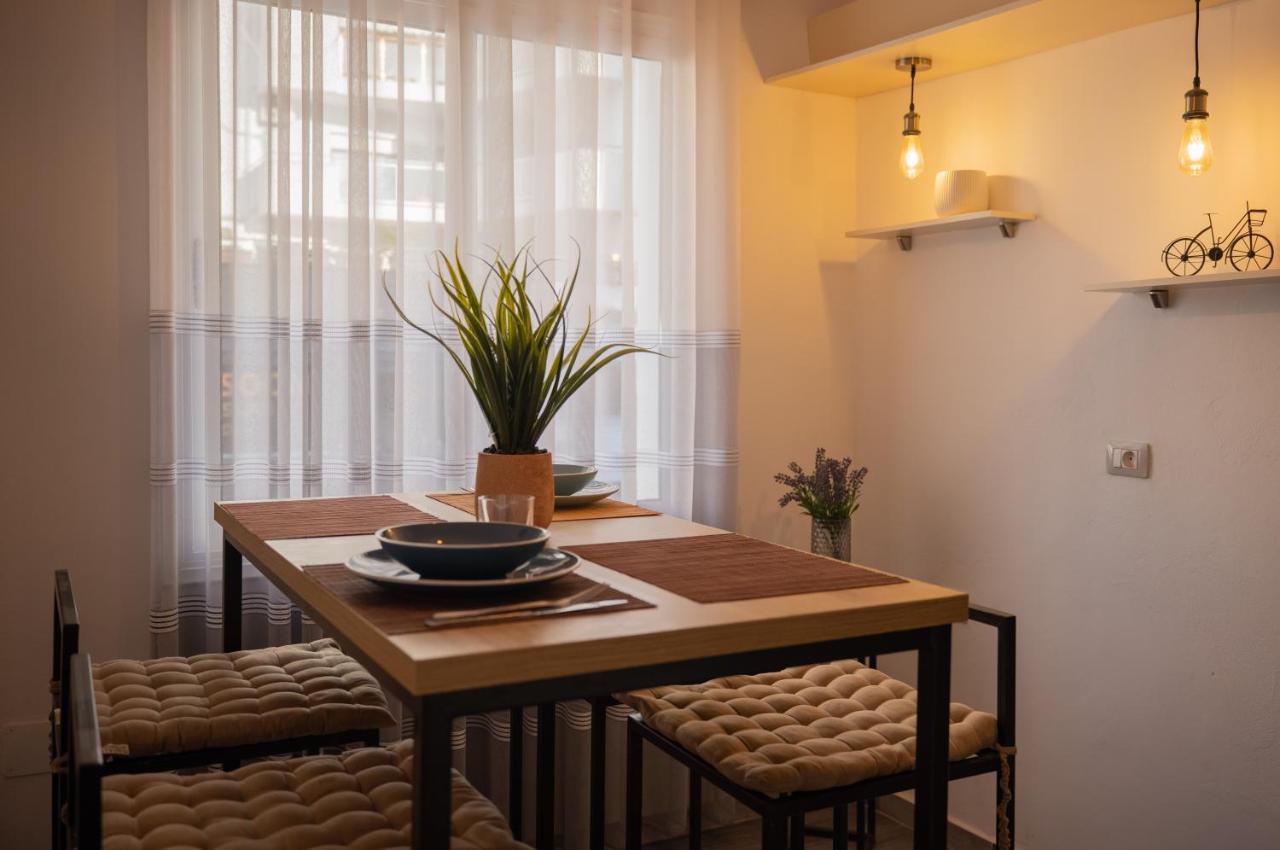 Blloku Area Modern App - The Nest Apartment Tirana Exterior photo